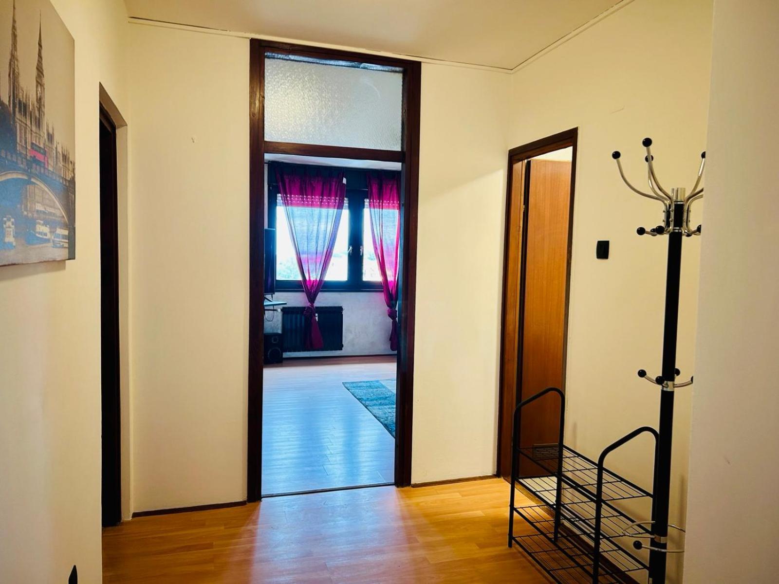 Fly By Suite - Zagreb Airport - 0-24H Self Check In&Out - Parking On Site เวลิคาโกริตซา ภายนอก รูปภาพ