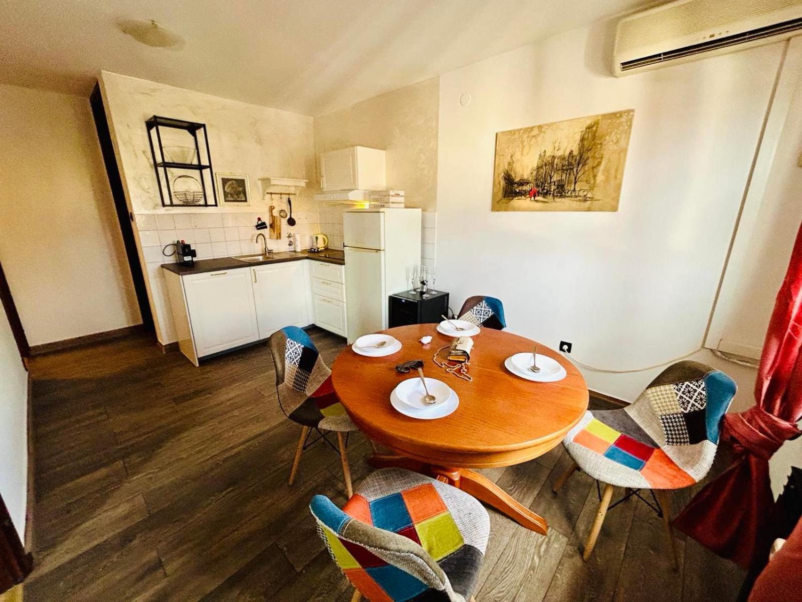 Fly By Suite - Zagreb Airport - 0-24H Self Check In&Out - Parking On Site เวลิคาโกริตซา ภายนอก รูปภาพ